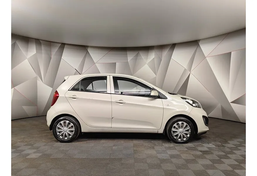 Kia Picanto 1.3 AT (85 л.с.) Бежевый в АВИЛОН. Слайд №6 Kia Picanto 1.3 AT (85 л.с.) Бежевый в АВИЛОН. Слайд №6