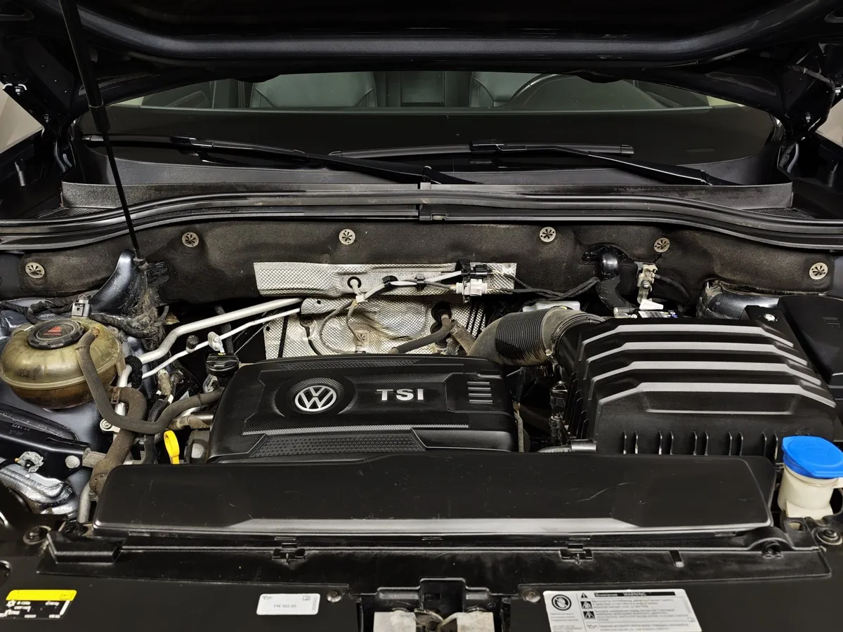 Volkswagen Teramont 2.0T AT 4Motion (220 л.с.) Status Серый в АВИЛОН. Слайд №11