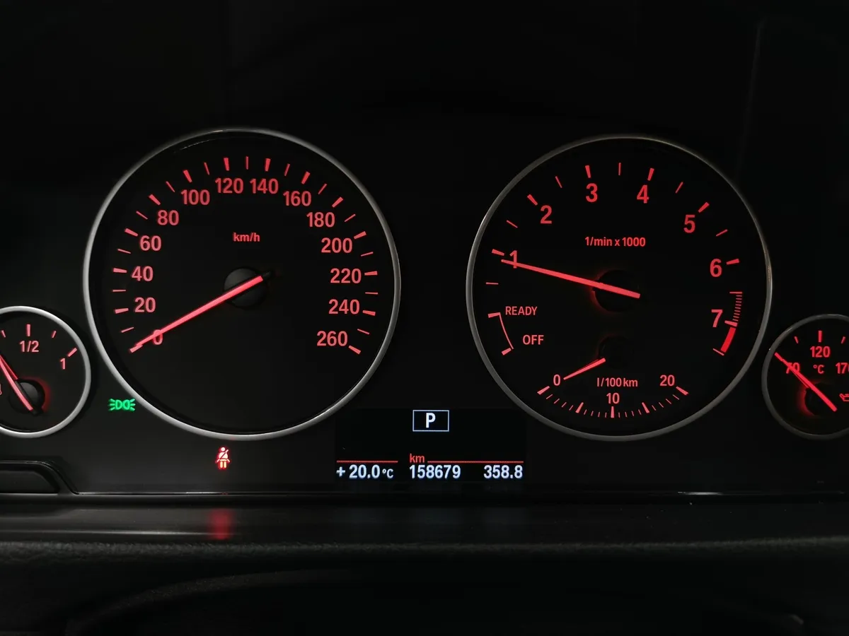 BMW 3 серия 320i AT (184 л.с.) Белый в АВИЛОН. Слайд №13
