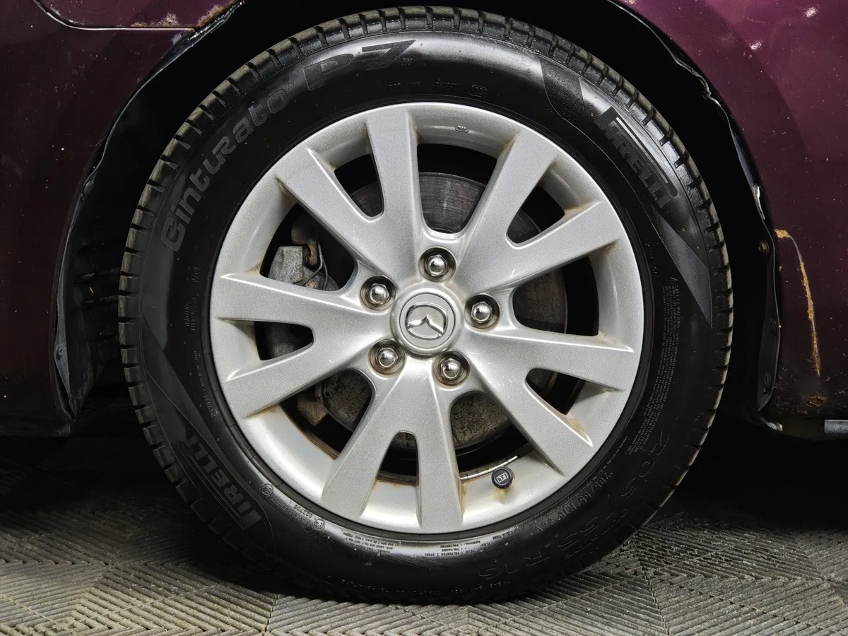 Mazda 3 2.0 MT (150 л.с.) Красный в АВИЛОН. Слайд №9