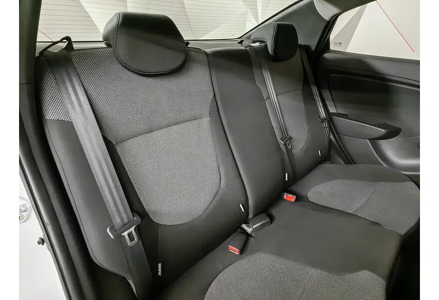 Hyundai Solaris 1.4 MT (107 л.с.) Classic Белый в АВИЛОН. Слайд №16