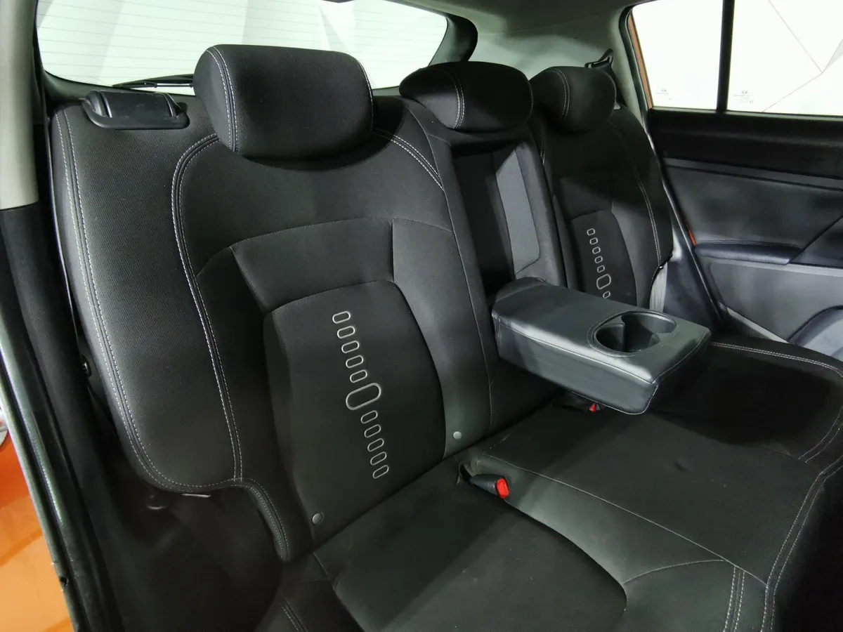 Kia Sportage 2.0 AT 4WD (150 л.с.) Luxe Оранжевый в АВИЛОН. Слайд №16