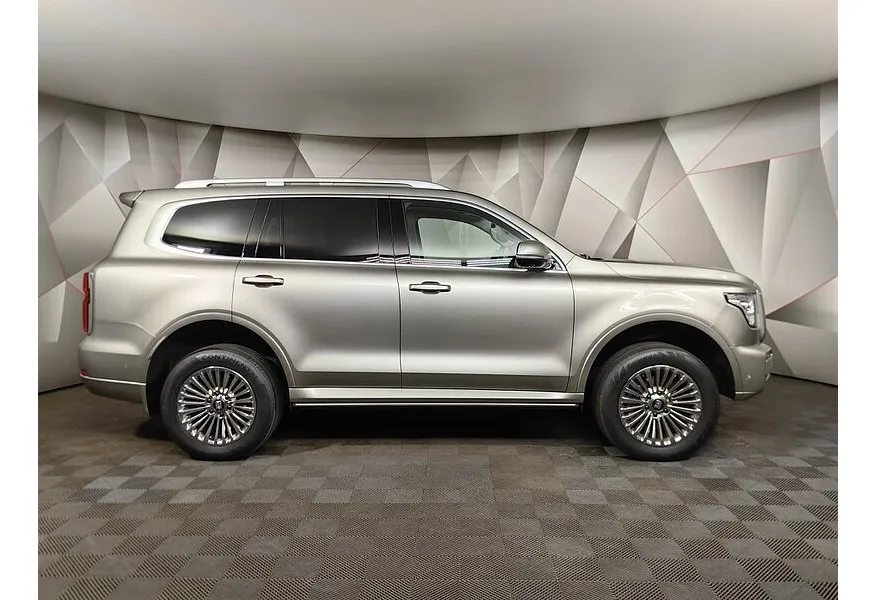 LIVE. Слайд №4