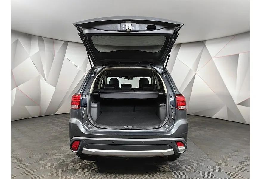 Mitsubishi Outlander 2.0 CVT 4WD (146 л.с.) Instyle E29 Серый в АВИЛОН. Слайд №19