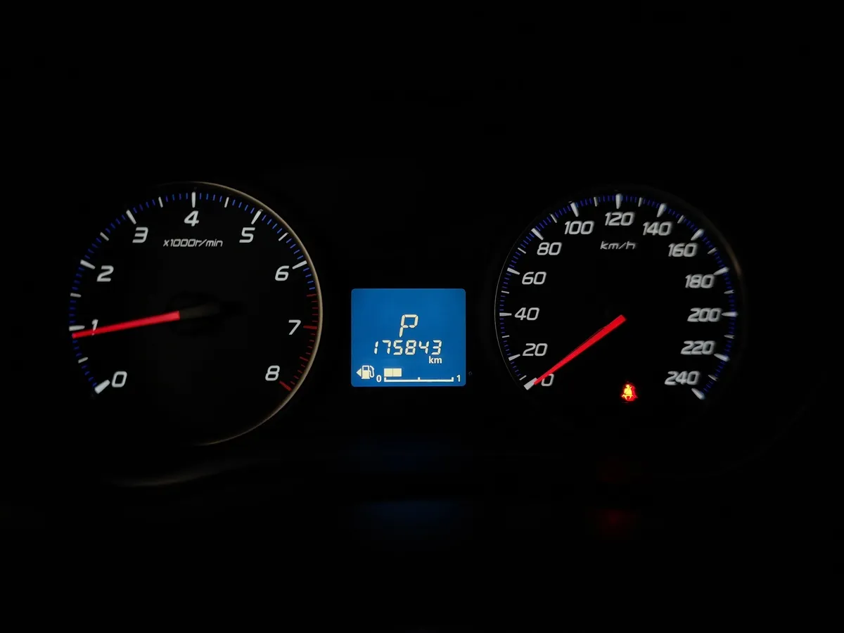Mitsubishi Outlander 2.0 CVT (146 л.с.) Invite Черный в АВИЛОН. Слайд №18