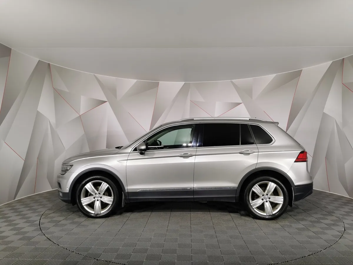 Volkswagen Tiguan 1.4 TSI 4Motion AT (150 л.с.) Exclusive Серый в АВИЛОН. Слайд №5