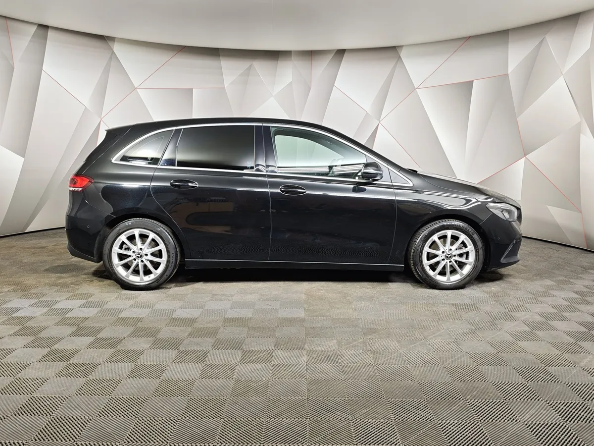 Mercedes-Benz B-Класс B 200 7-G DCT (150 л.с.) Progressive Черный в АВИЛОН. Слайд №6
