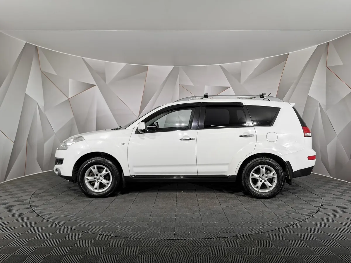 Citroen C-Crosser 2.4 CVT 4WD (170 л.с.) Белый в АВИЛОН. Слайд №5