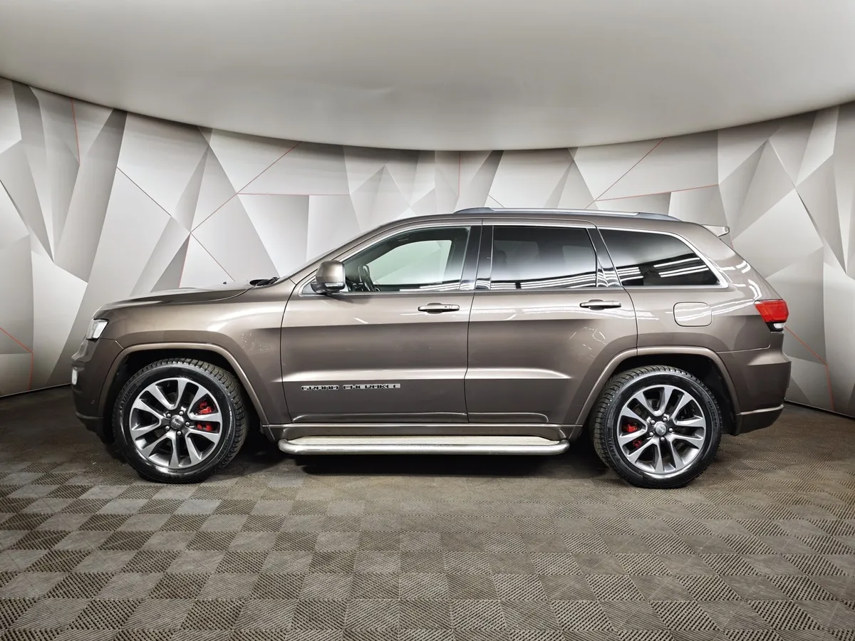 Jeep Grand Cherokee 3.6 AT AWD (286 л.с.) Overland Коричневый в АВИЛОН. Слайд №5
