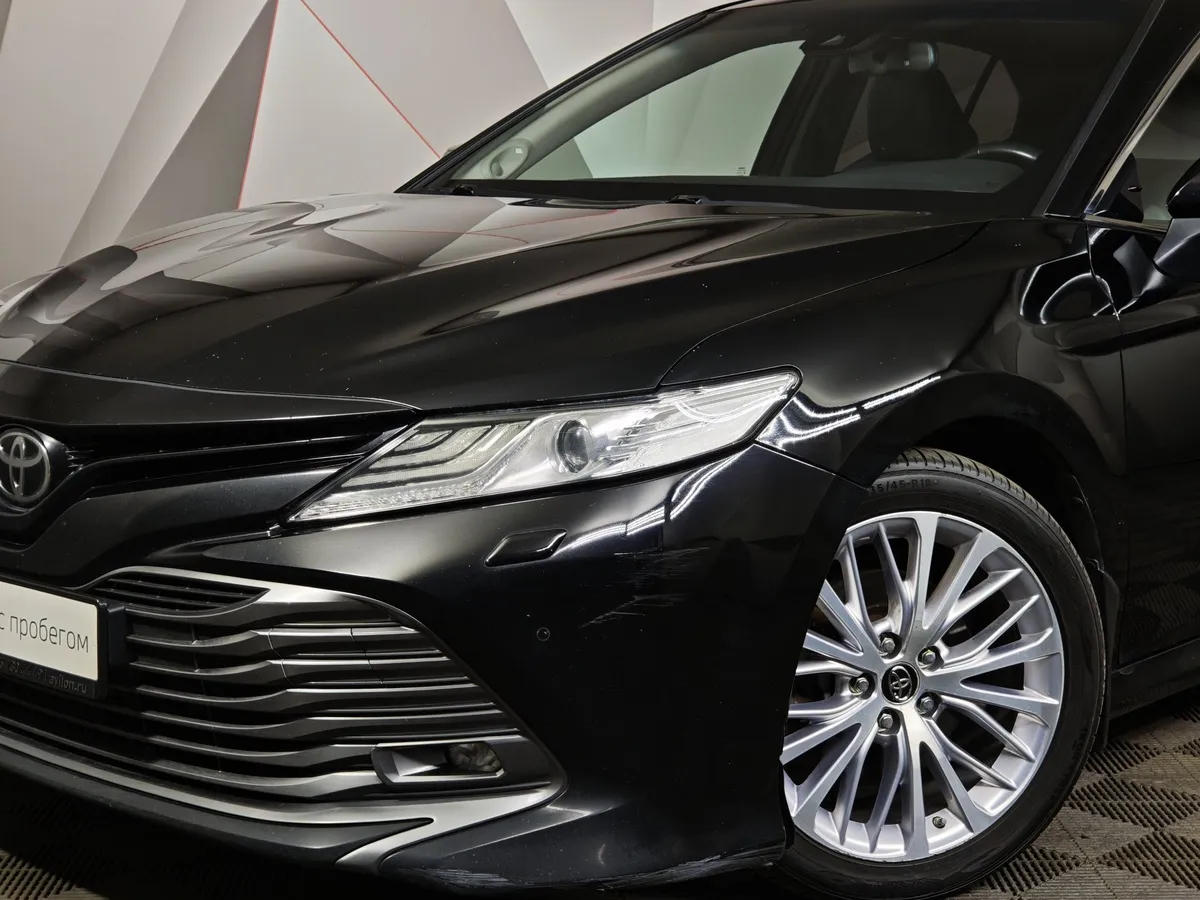 Toyota Camry 2.5 AT (181 л.с.) Черный в АВИЛОН. Слайд №10