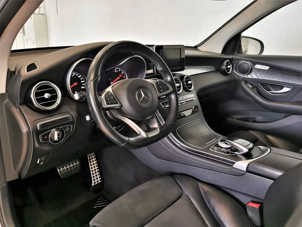 Mercedes-Benz GLC 250 9G-TRONIC 4MATIC (211 л.с.) Особая серия Коричневый в АВИЛОН. Слайд №18