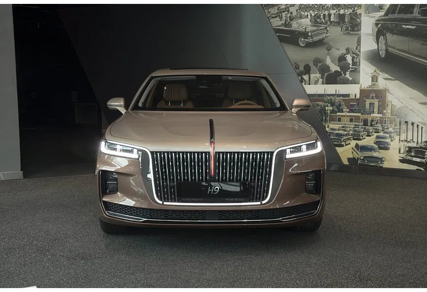 АВИЛОН - Hongqi H9 2.0T AT (245 л.с.) Deluxe   Комбинированный - slide 3