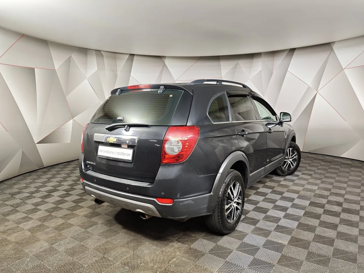 Chevrolet Captiva 3.2 AT 5 мест (230 л.с.) Черный в АВИЛОН. Слайд №2