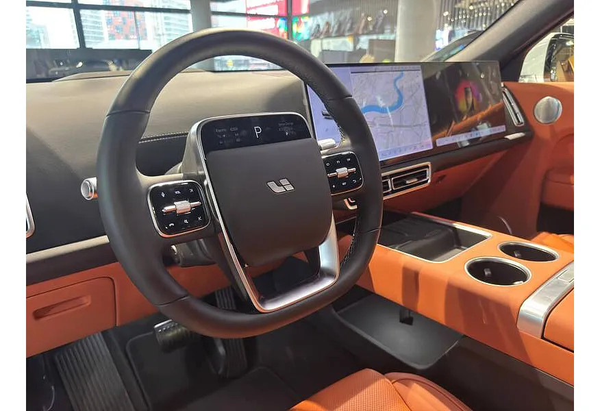 Li Auto L7 1.5 AT 4WD (449 л.с.) Ultra Белый в АВИЛОН. Слайд №7