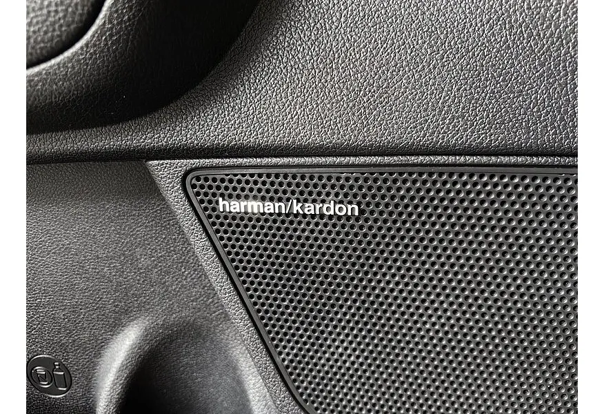 LIVE. Слайд №23