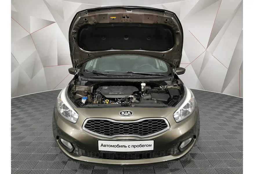 Kia Ceed 1.6 AT (122 л.с.) Коричневый в АВИЛОН. Слайд №11