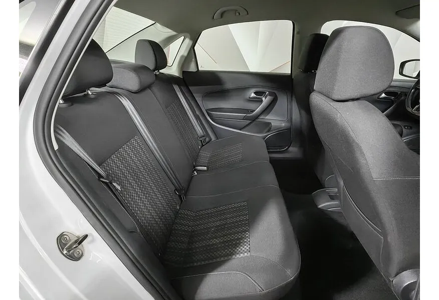 АВИЛОН - Volkswagen Polo 1.6 Tiptronic (105 л.с.) Comfortline Белый - slide 6
