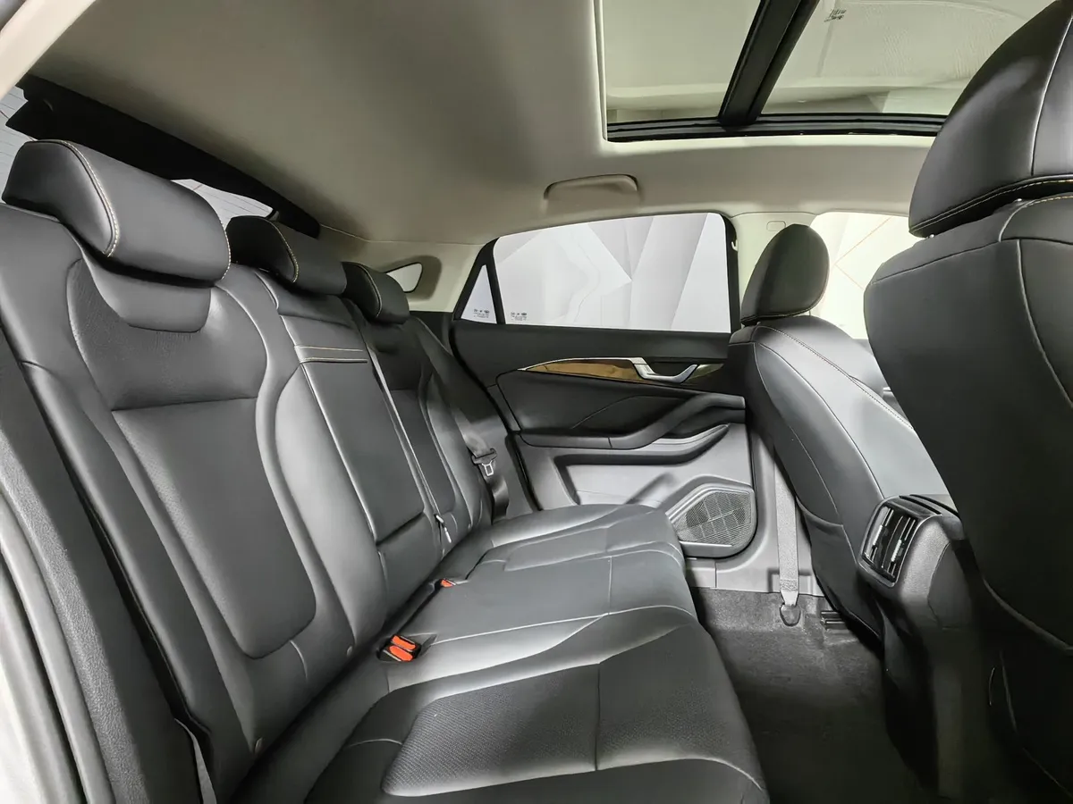 FAW Bestune B70 1.5T 7DCT (169 л.с.) Exclusive Серый в АВИЛОН. Слайд №16