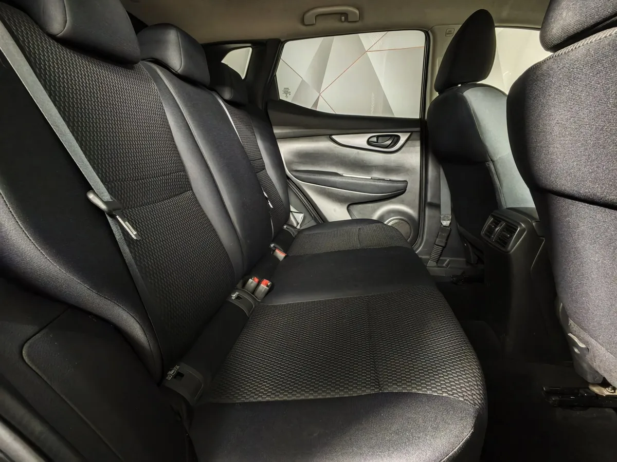 Nissan Qashqai 2.0 MT (144 л.с.) Черный в АВИЛОН. Слайд №15