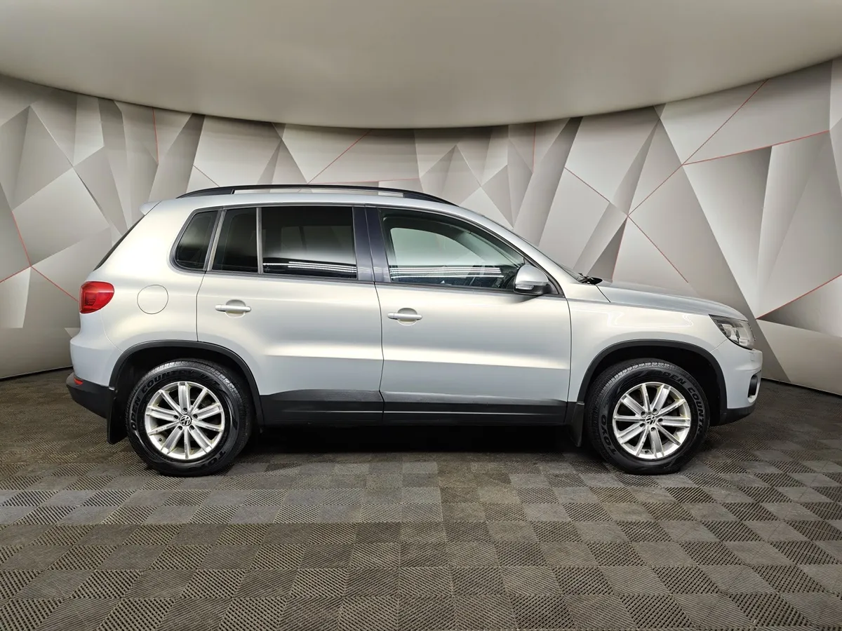 Volkswagen Tiguan 2.0 TSI 4Motion AT (170 л.с.) Sport & Style Серебристый в АВИЛОН. Слайд №6