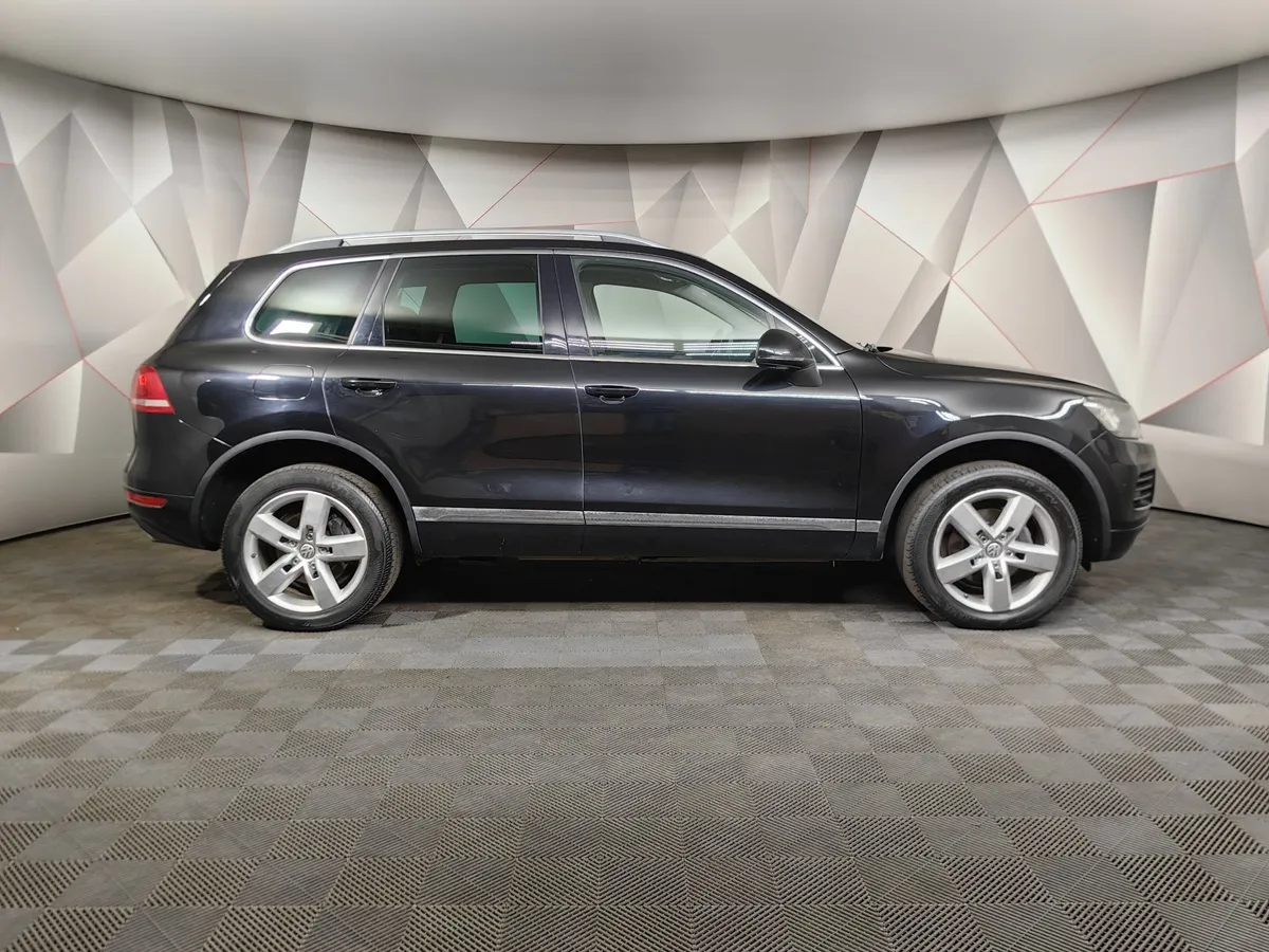 Volkswagen Touareg 3.0 TDI AT (240 л.с.) base Черный в АВИЛОН. Слайд №6