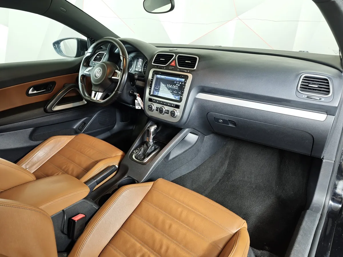 Volkswagen Scirocco 2.0 TSI DSG (210 л.с.) Черный в АВИЛОН. Слайд №13