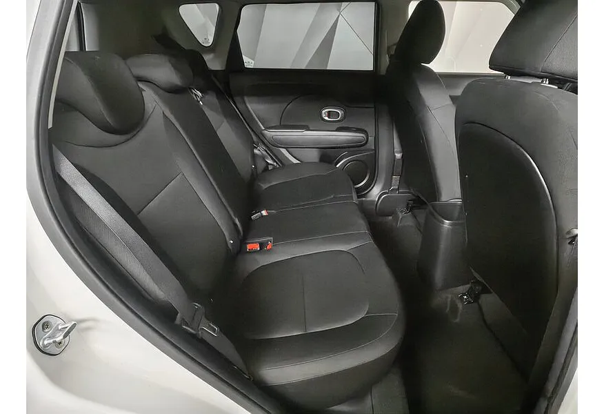 Kia Soul 1.6 MT (124 л.с.) Белый в АВИЛОН. Слайд №16
