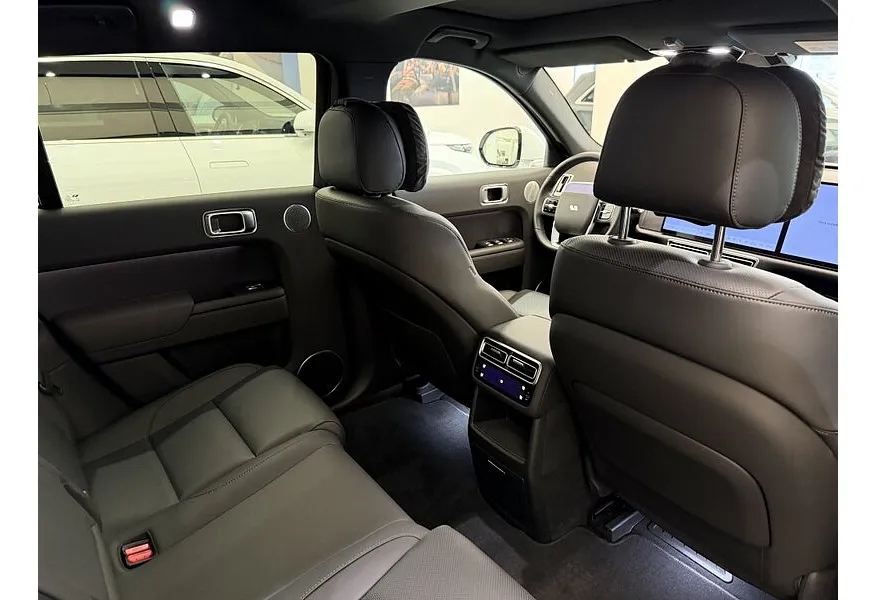 Li Auto L7 1.5 AT 4WD (449 л.с.) Pro Белый в АВИЛОН. Слайд №13