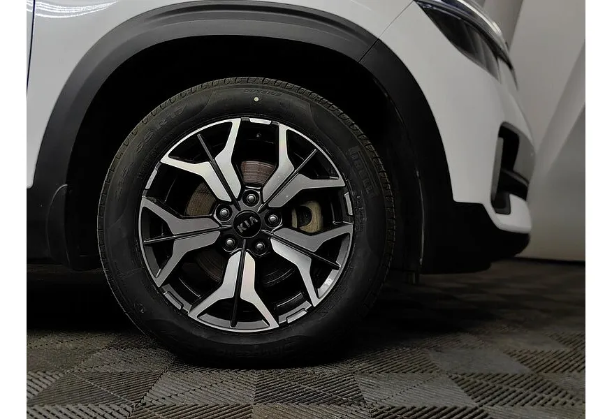 Kia Seltos 2.0 MPI 4WD IVT (149 л.с.) Prestige Белый в АВИЛОН. Слайд №9