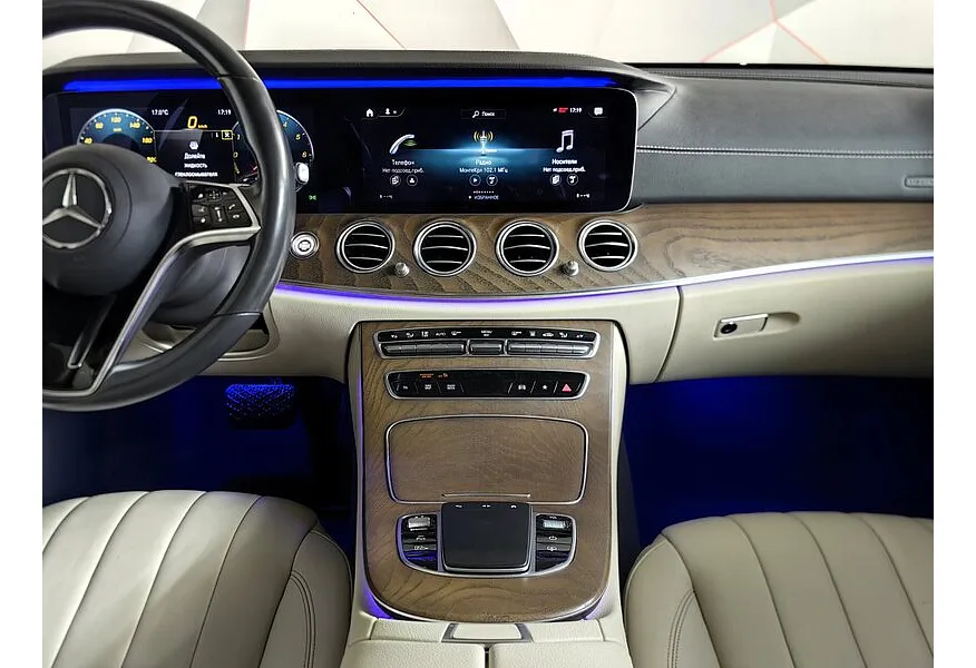 Mercedes-Benz E-Класс E 300 9G-TRONIC (245 л.с.) Черный в АВИЛОН. Слайд №15