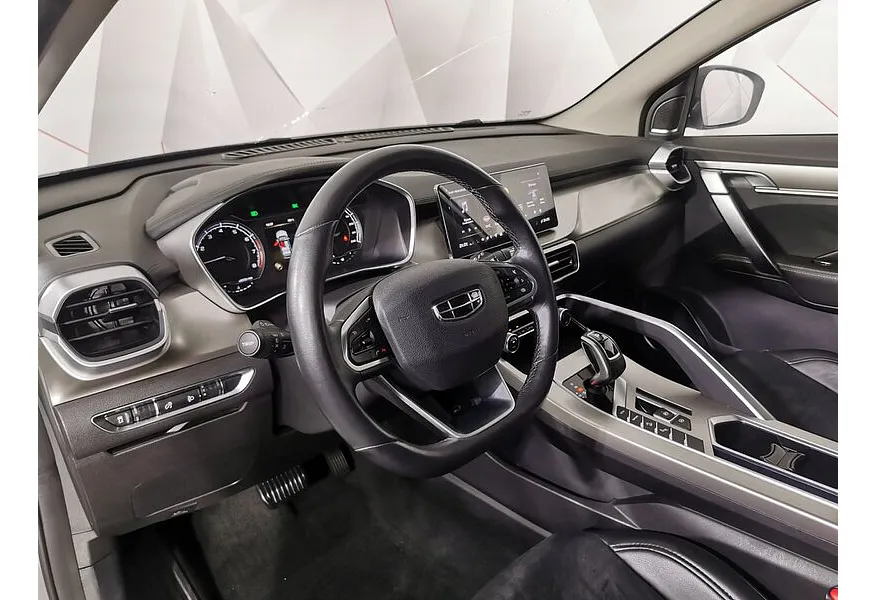 АВИЛОН - Geely Coolray 1.5T 7DCT 2WD (150 л.с.) Luxury Белый - slide 8