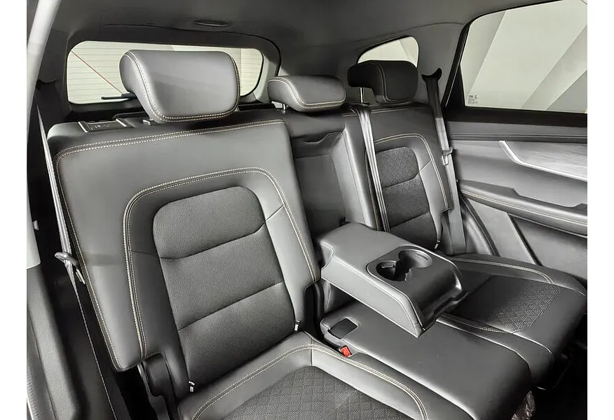Chery Tiggo 8 2.0T CVT (170 л.с.) Prestige Белый в АВИЛОН. Слайд №11