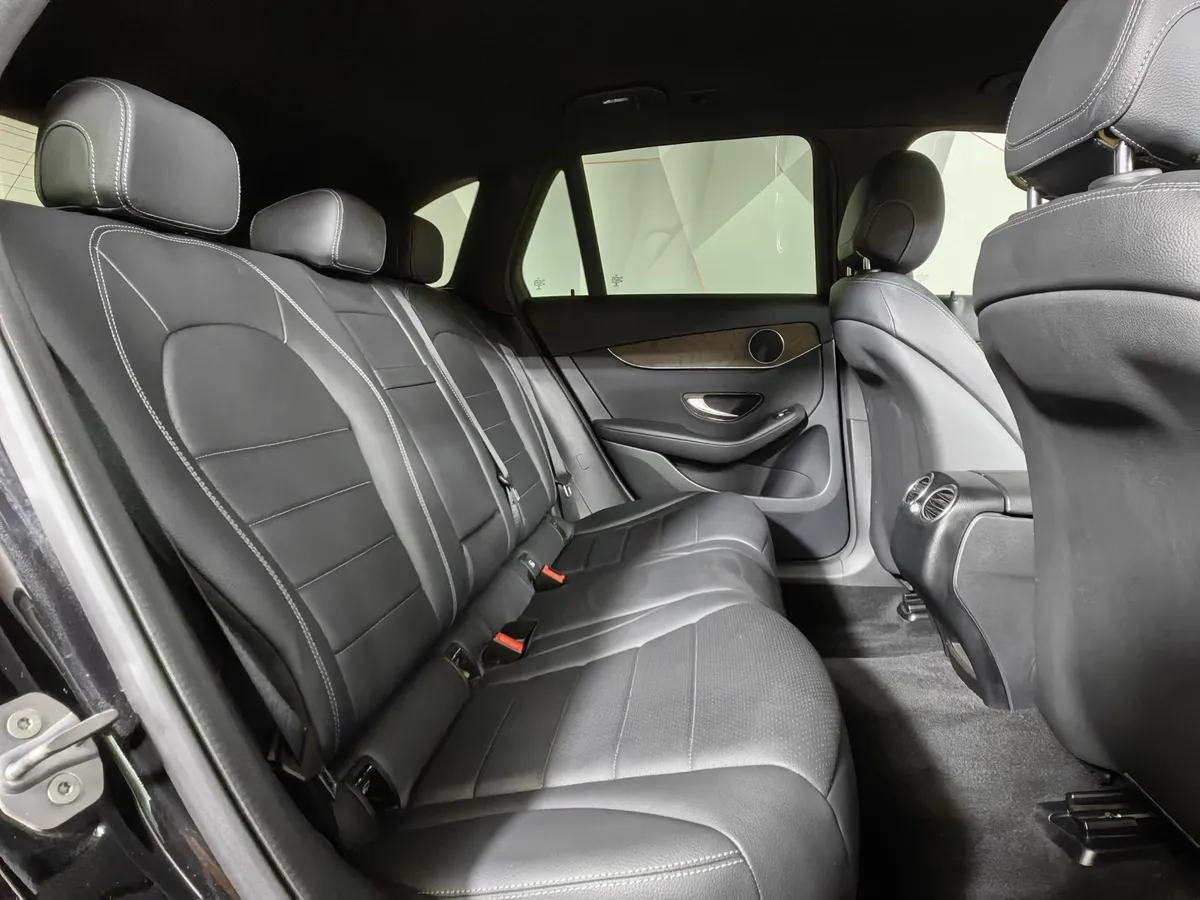 Mercedes-Benz GLC 220 d 9G-TRONIC 4MATIC (194 л.с.) Premium Черный в АВИЛОН. Слайд №16