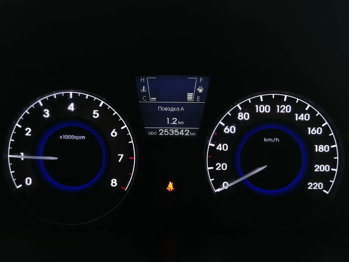 Hyundai Solaris 1.6 MT (123 л.с.) Comfort Белый в АВИЛОН. Слайд №17