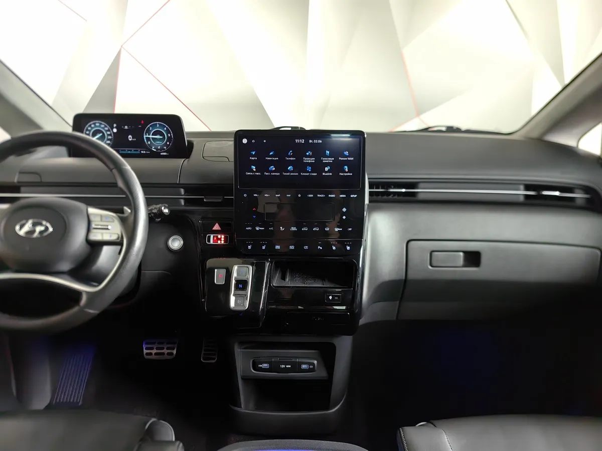 Hyundai Staria 2.2 CRDi 8AT 4WD (177 л.с.) 9 мест Premium Синий в АВИЛОН. Слайд №15