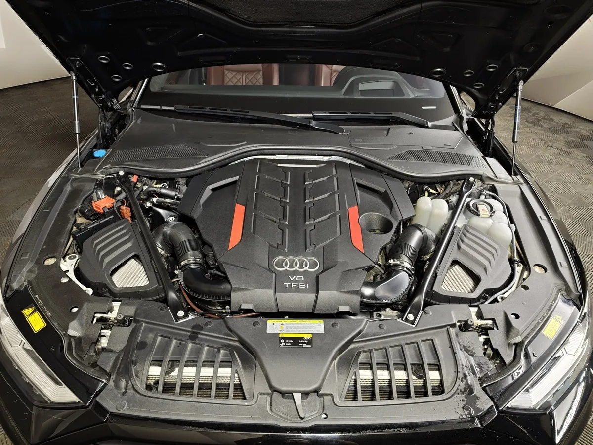 Audi S8 4.0 TFSI Quattro Tiptronic (571 л.с.) Черный в АВИЛОН. Слайд №11