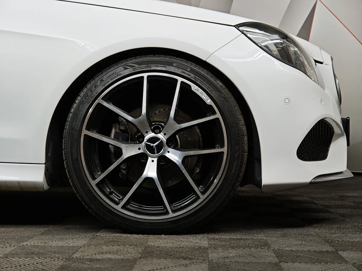 Mercedes-Benz E-Класс E 300 7G-Tronic Plus 4Matic (249 л.с.) Белый в АВИЛОН. Слайд №9