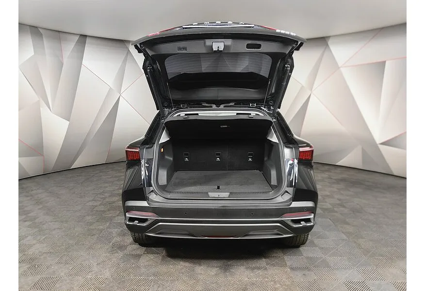 Omoda C5 1.5T CVT (147 л.с.) Ultimate (красные элементы экстерьера) Черный в АВИЛОН. Слайд №11