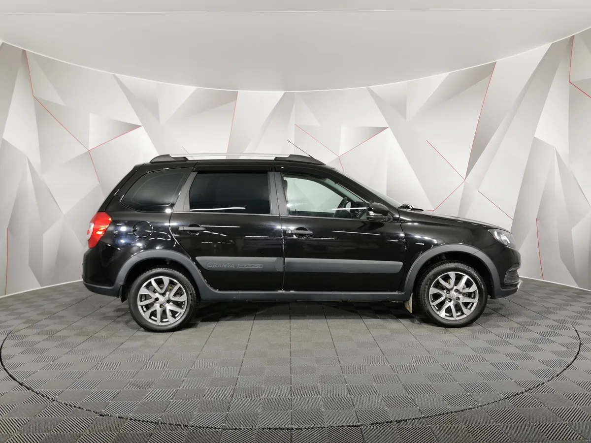 ВАЗ (Lada) Granta 1.6 MT (106 л.с.) Черный в АВИЛОН. Слайд №6