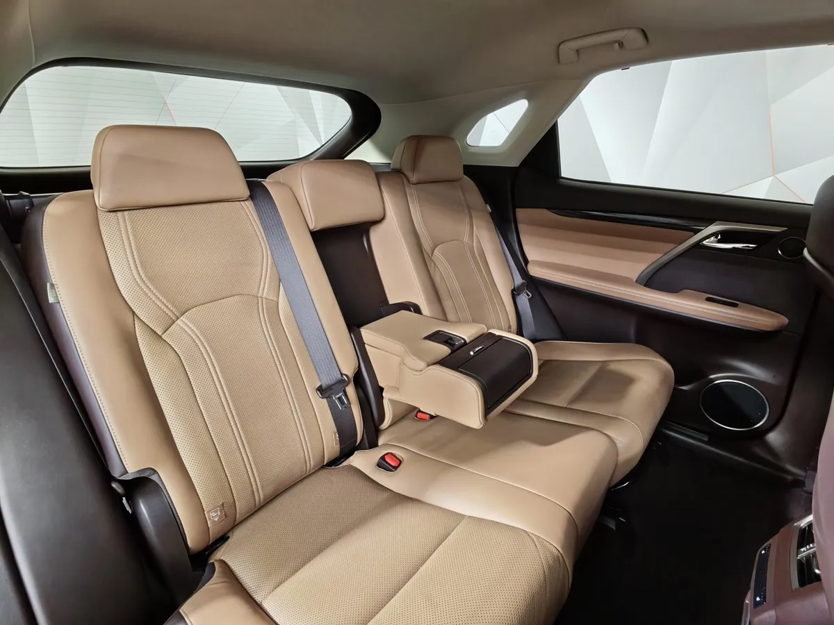 Lexus RX 300 AT AWD (238 л.с.) Executive Серый в АВИЛОН. Слайд №17