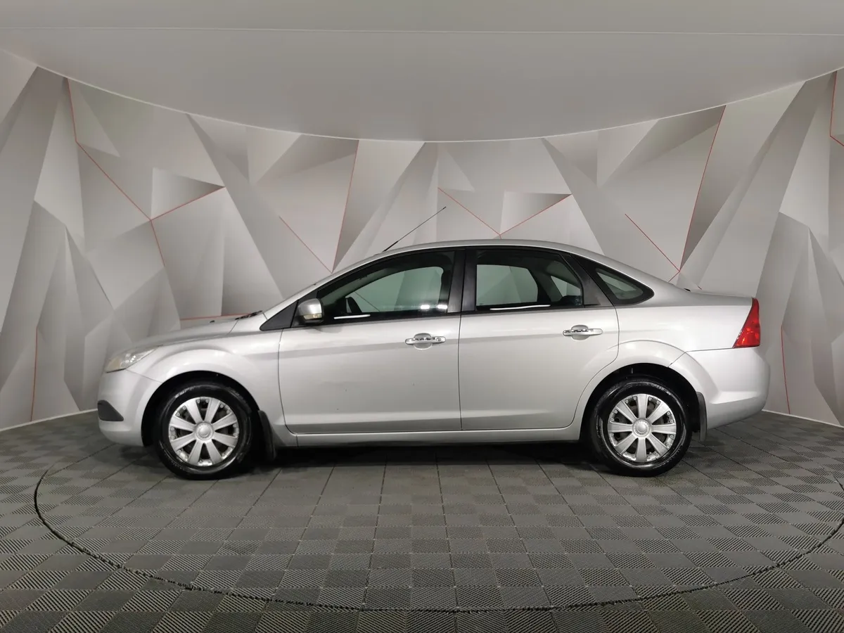 Ford Focus 1.6 AT (101 л.с.) Trend Серебристый в АВИЛОН. Слайд №5