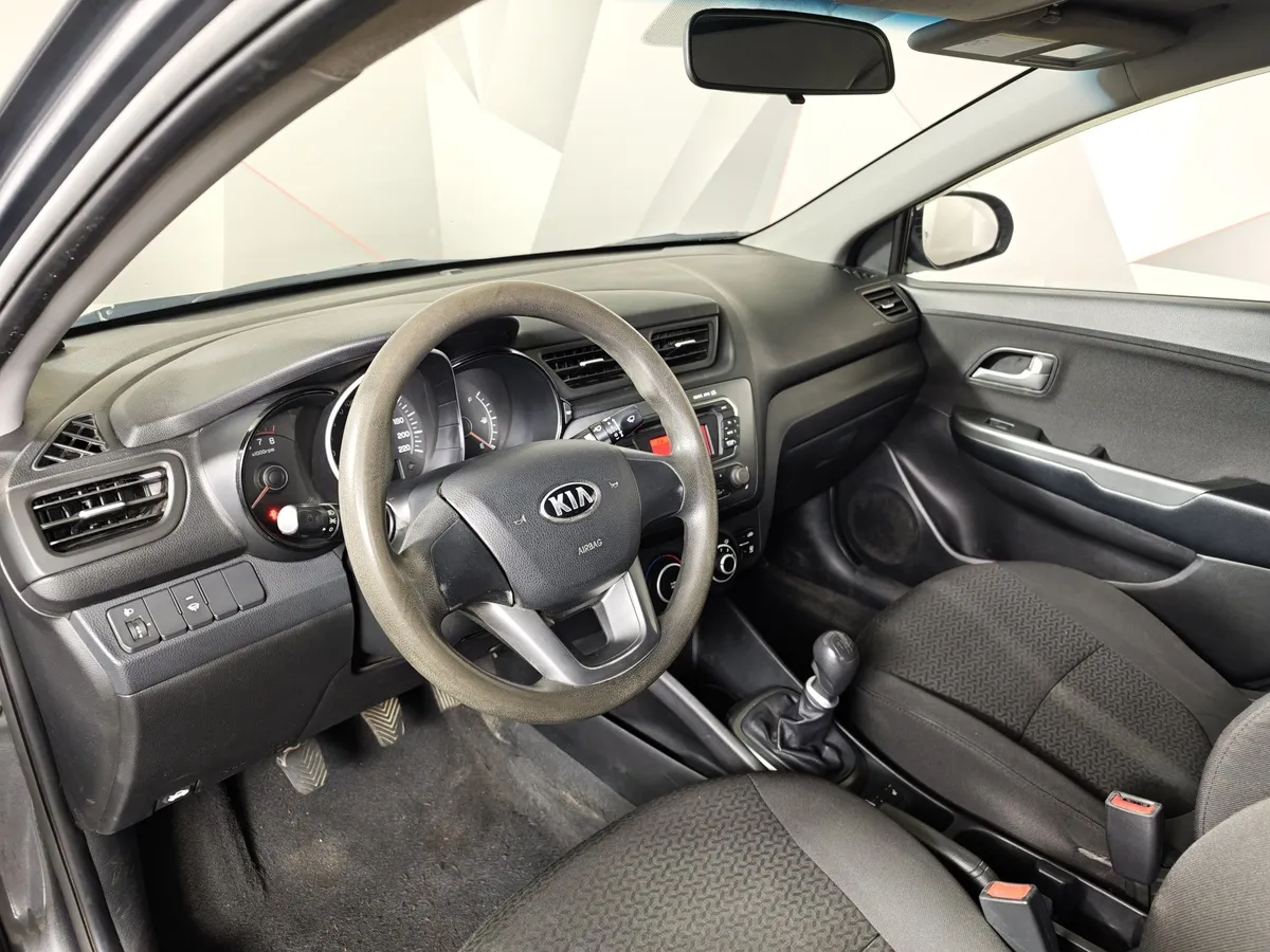 Kia Rio 1.6 MT (123 л.с.) Серый в АВИЛОН. Слайд №18