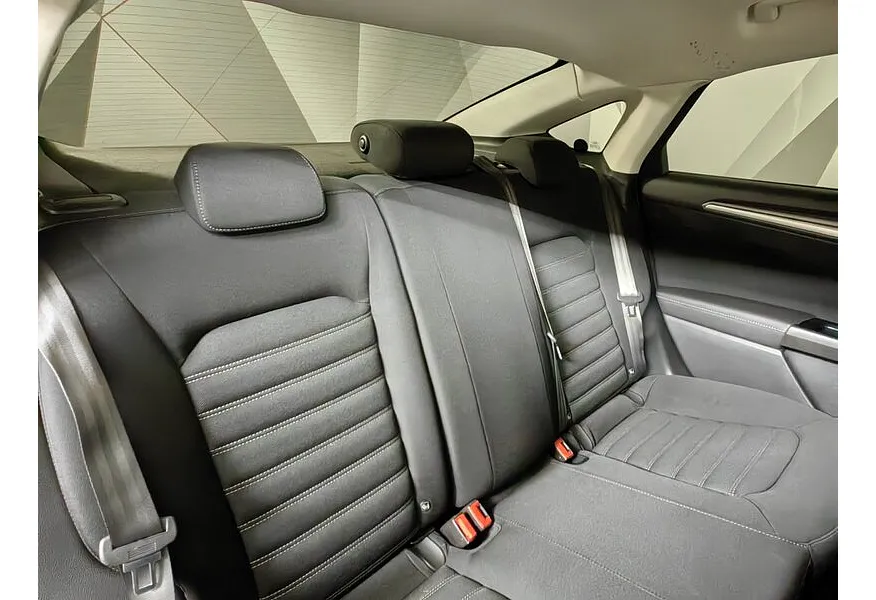 Ford Mondeo 2.5 AT (149 л.с.) Ambiente Серый в АВИЛОН. Слайд №17