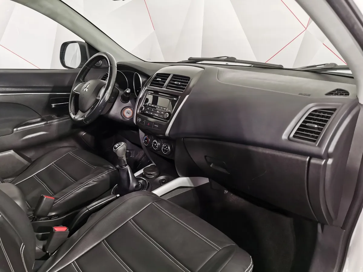 Mitsubishi ASX 1.6 MT 2WD (117 л.с.) Белый в АВИЛОН. Слайд №11