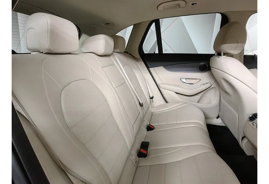 Mercedes-Benz GLC 300 9G-TRONIC 4MATIC (245 л.с.) Sport Черный в АВИЛОН. Слайд №16