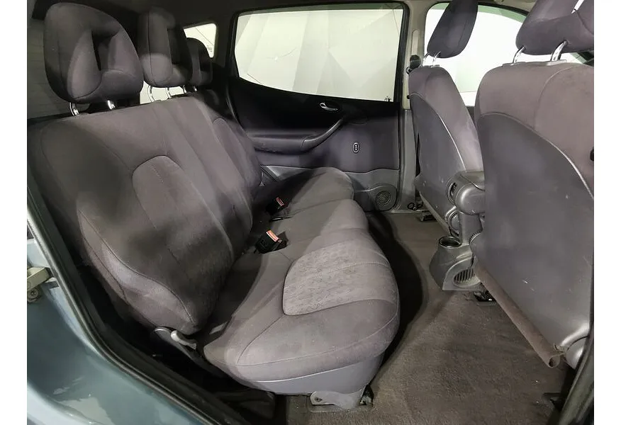 Mercedes-Benz A-Класс A 160 L AT (102 л.с.) Серый в АВИЛОН. Слайд №14