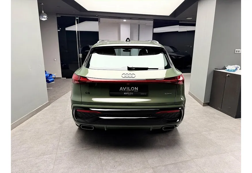 Audi Q5 2.0 TFSI S tronic quattro (272 л.с.) Зеленый в АВИЛОН. Слайд №3