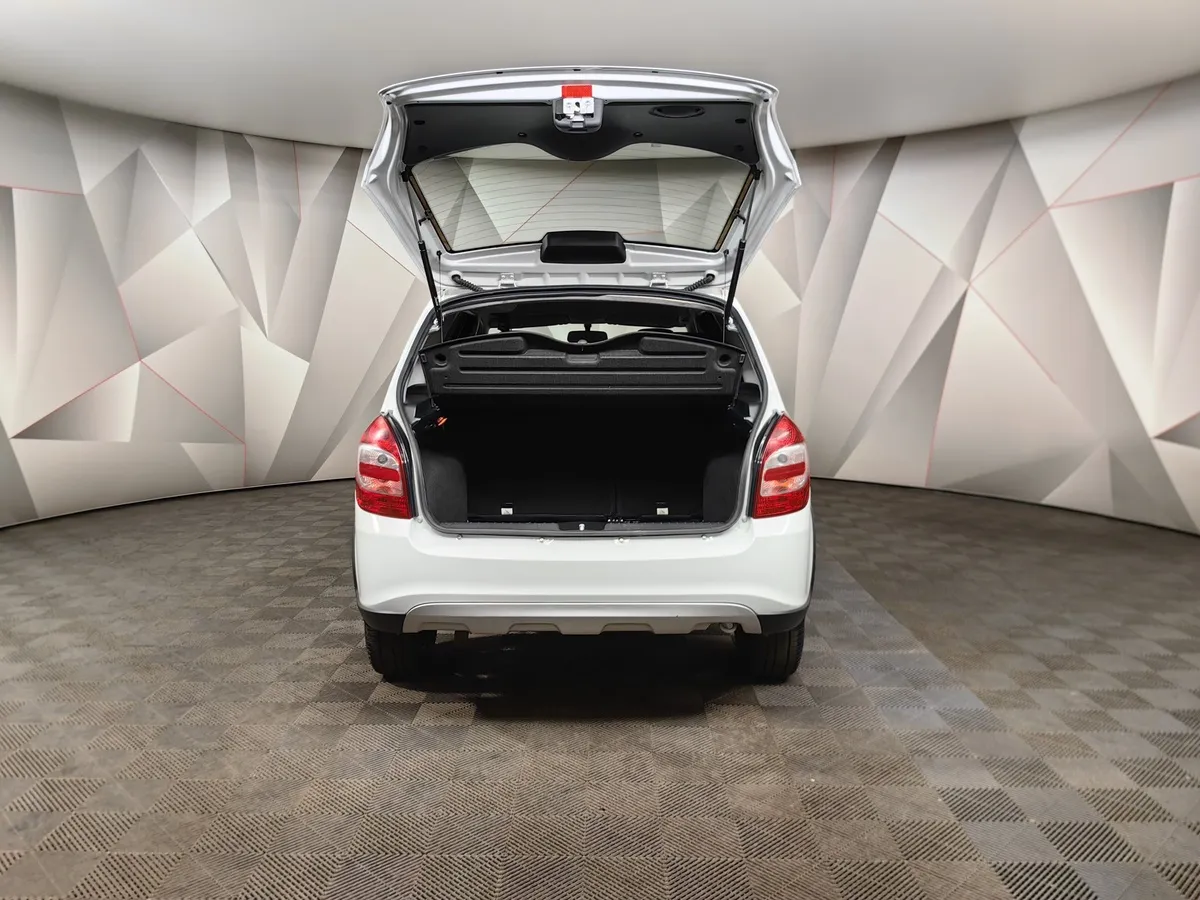 ВАЗ (Lada) Granta 1.6 MT (106 л.с.) Белый в АВИЛОН. Слайд №12