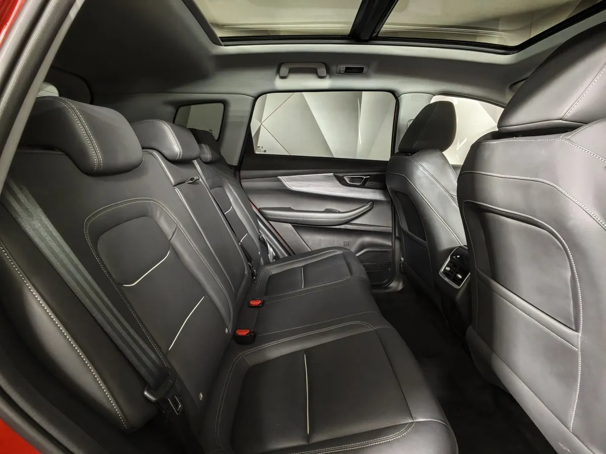 Chery Tiggo 7 Pro Max 1.5 CVT (147 л.с.) Prestige Красный в АВИЛОН. Слайд №15