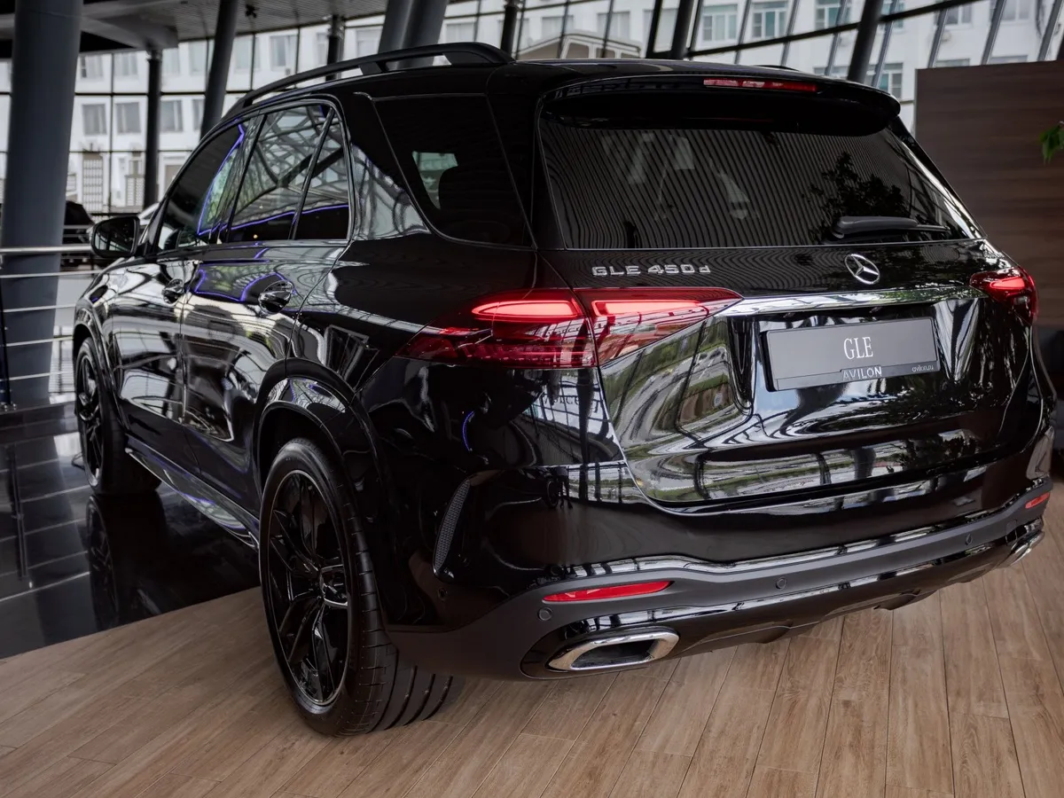 Mercedes-Benz GLE 450d 4MATIC 9G-TRONIC (367 л.с.) Черный в АВИЛОН. Слайд №5